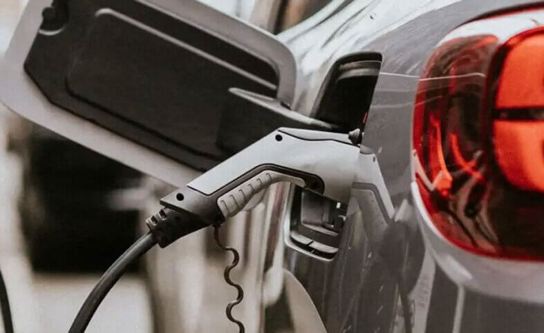 Cut EV Charging Costs: Wise Strategies for Electric Vehicle Owners