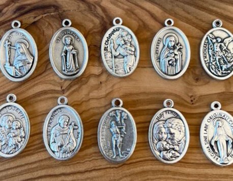 The Ultimate Guide to Religious Medals: History, Meaning, and Significance