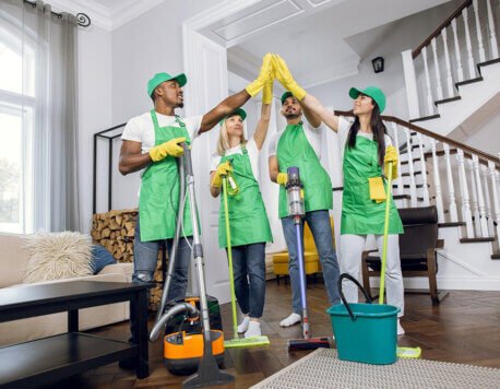 How to Identify When You Need a Mold Cleaning Service