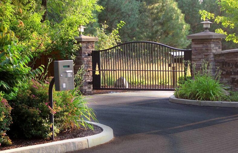 How Automated Gate Services Can Enhance Security and Convenience