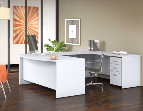 Maximize Productivity with These Commercial Office Desk Options