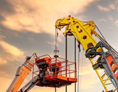 Essential Tips for Renting Heavy Lifting Equipment