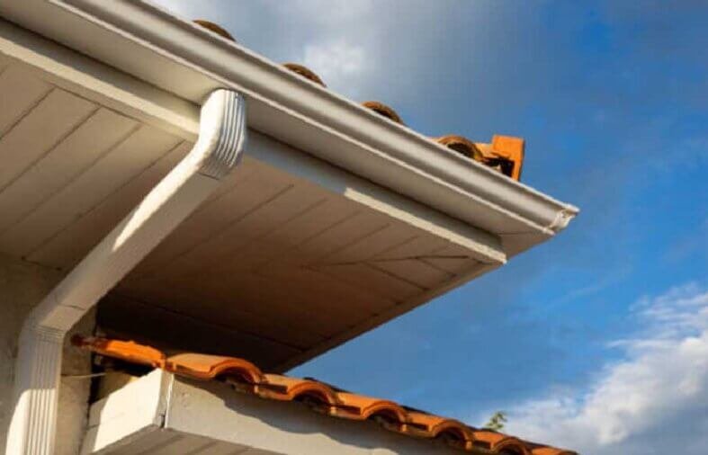 How to Choose the Right Gutter Style for Your Houston Home