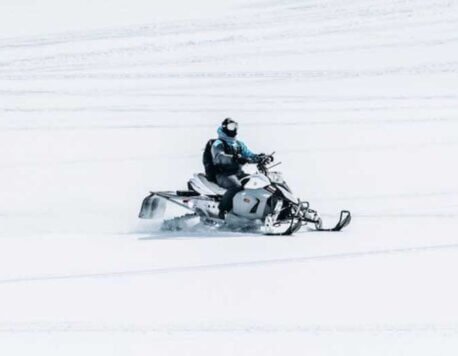 Snowmobile Rentals vs. Buying: Which is the Smarter Choice in Park City?