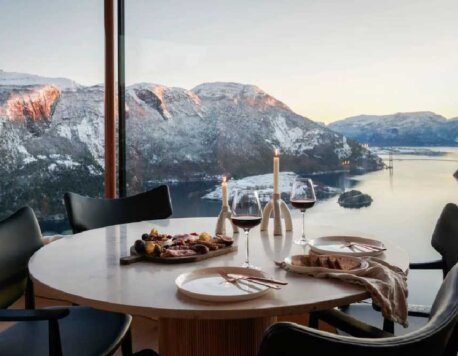 Setting the Scene: How to Design a Commercial Restaurant Table to Reflect Norway’s Winter Charm